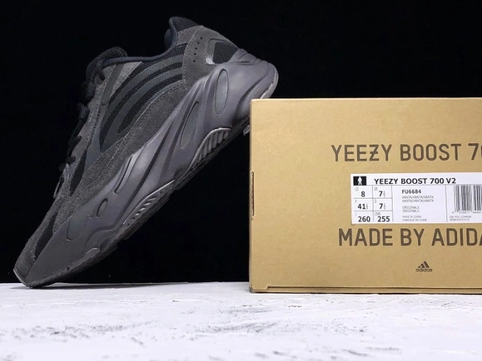 700 Yeezy FU6684 Boost Adidas V2 Vanta